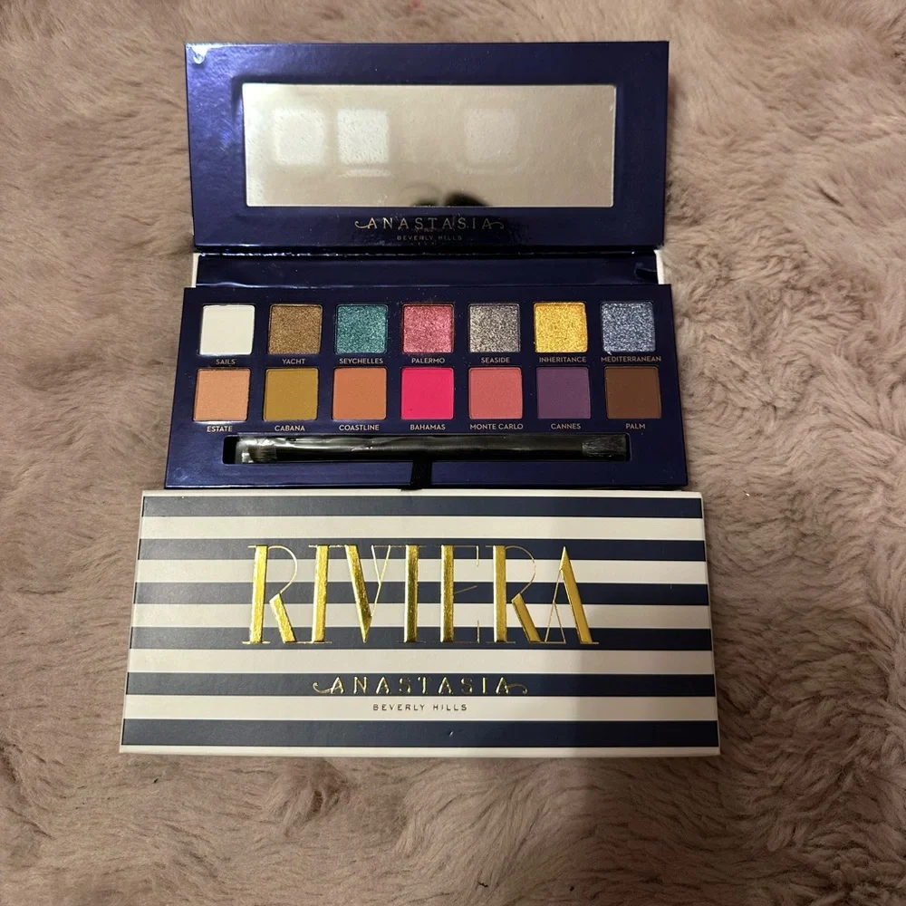 Brand new Anastasia Beverly Hills Riviera pallete - Picture 1 of 3